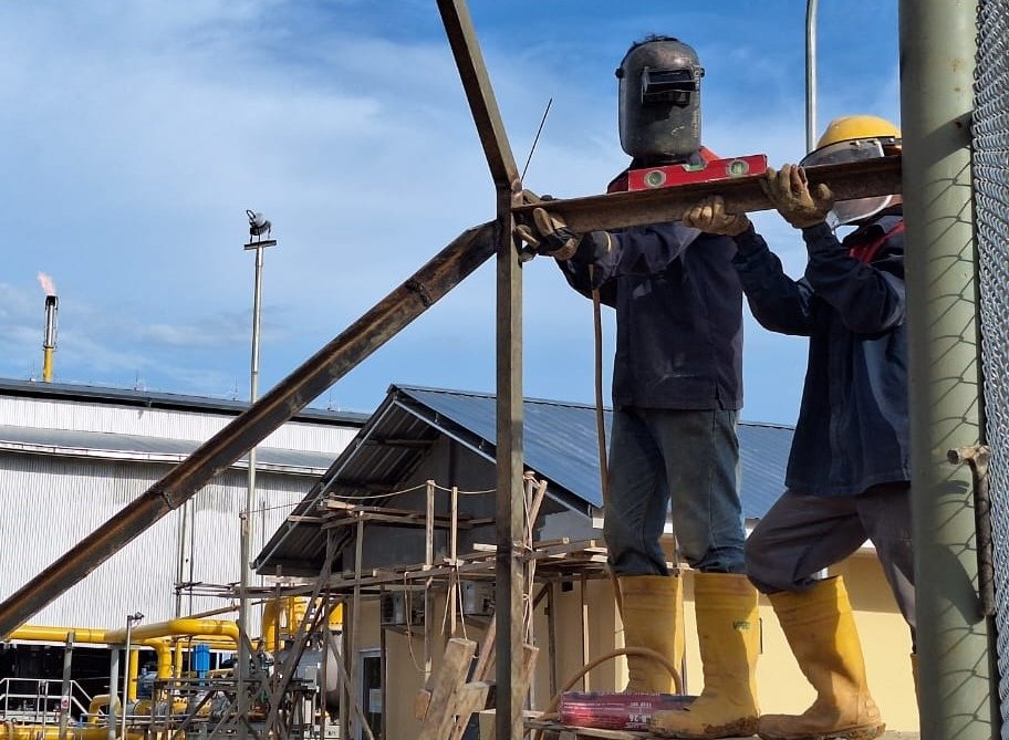 Langgam Fence Installation